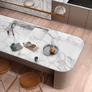 משטח למטבח INFINITY דגם Calacatta Magnifico MB16 בגימור סאטן