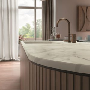 משטח למטבח INFINITY דגם Calacatta Magnifico MB16 בגימור סאטן