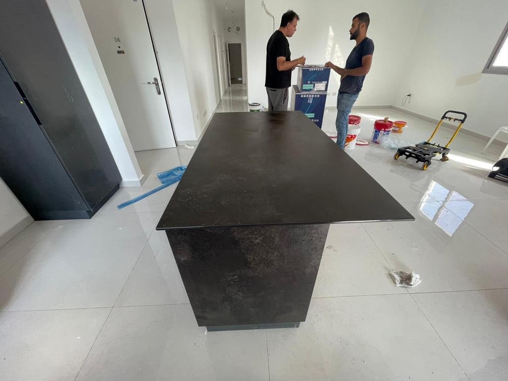 OSSIDO NERO 8245 LAMINAM מט