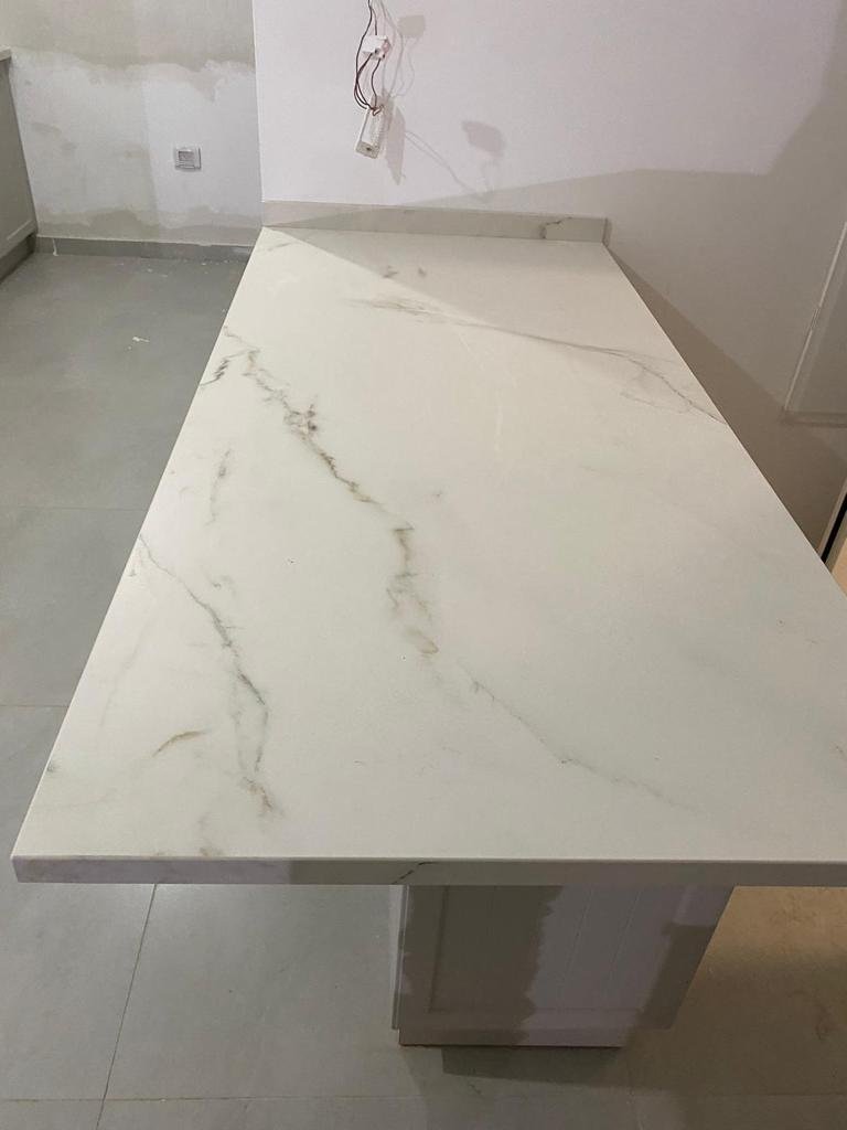 MARMORINO ORO 8350 LAMINAM מט