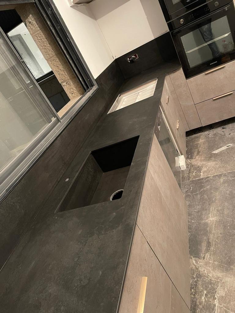 OSSIDO NERO 8245 LAMINAM מט