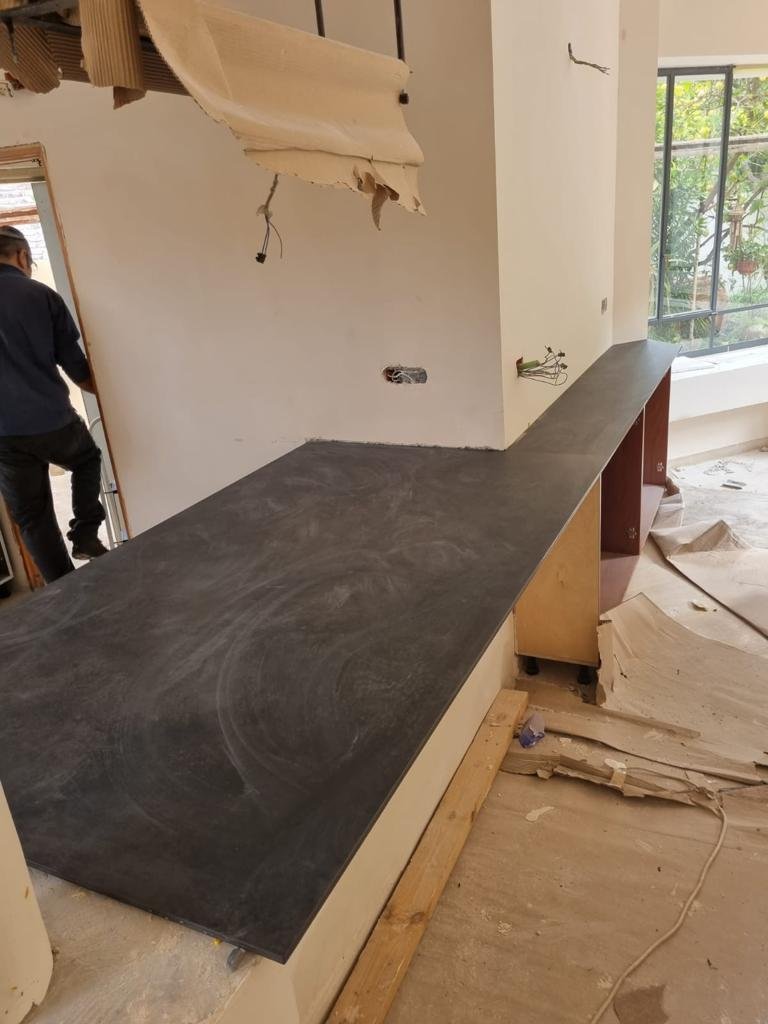OSSIDO NERO 8245 LAMINAM מט