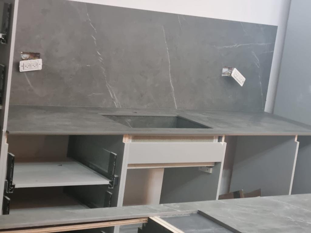 PIETRA GREY 8595 LAMINAM מט