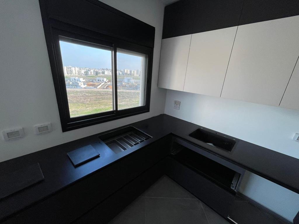 NERO ASSOLU 8145 LAMINAM מט