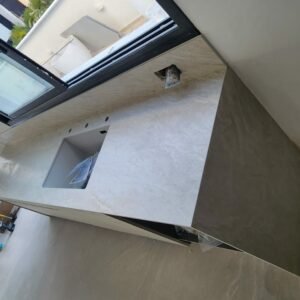 משטח למטבח DEKTON דגם LIQUID SHELL ליקוויד שאל