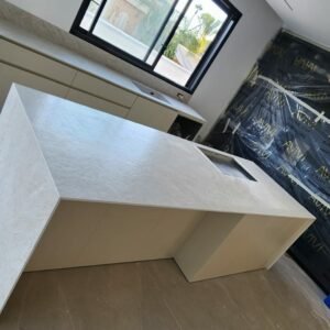 משטח למטבח DEKTON דגם LIQUID SHELL ליקוויד שאל